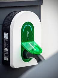 Borne Schneider Electric Charge 7.4 kW - Prise T2S